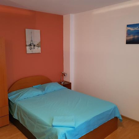 Rent House Unirii Apartment บูคาเรสต์ ภายนอก รูปภาพ