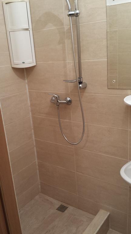 Rent House Unirii Apartment บูคาเรสต์ ภายนอก รูปภาพ