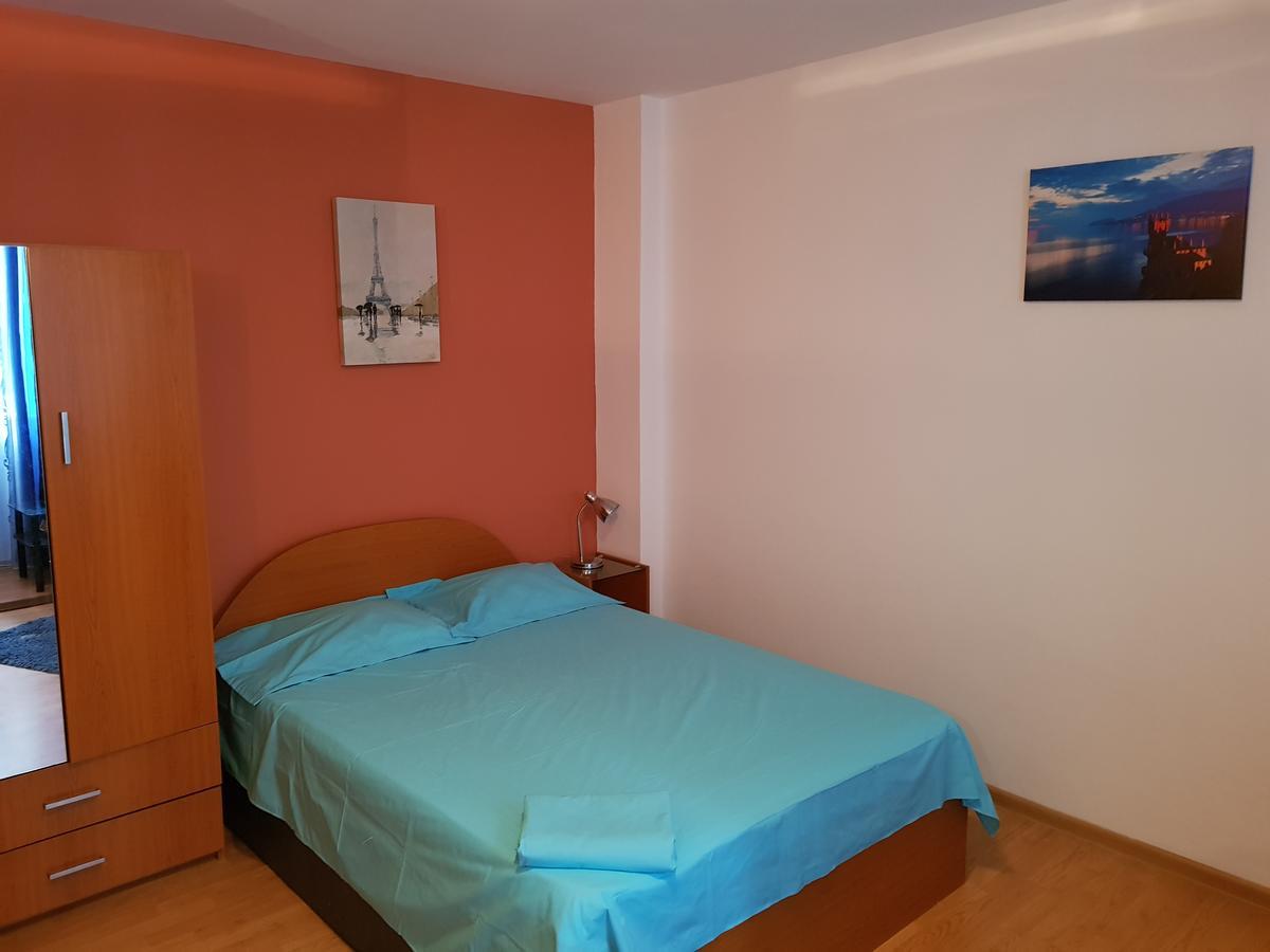 Rent House Unirii Apartment บูคาเรสต์ ภายนอก รูปภาพ